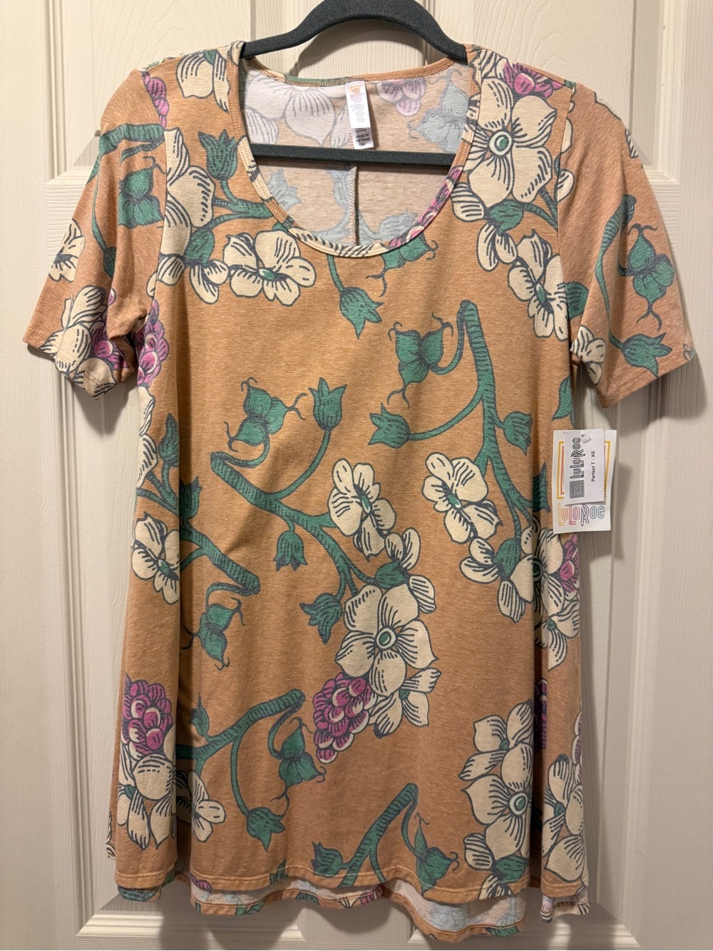 LuLaRoe Perfect T size XS BNWT